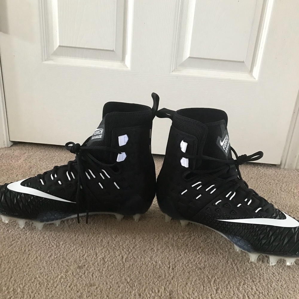Nike Force Savage